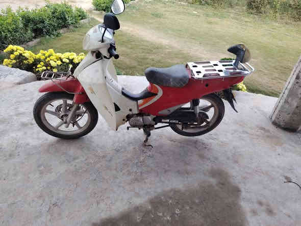 للبيع دراجة  سلفيز  نضافه كما موضح بالفيديو  وصور  محتاجه قبق صفاحيه  محرك شرط لا تنقيص ولا تبخير 
السعر 500
الاستفسار الهاتف ***********
العنوان الفرحاتية
