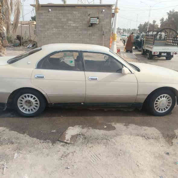 السلام عليكم بطه للبيع موديل 93مكفوله من كصه ونقل جثه او ضربه قويه كير مكينه3000 حداديه نص عمر سنويه ساقطه 2020مكان بابل الكفل رقم سعر35وبيهامجال ***********//***********
