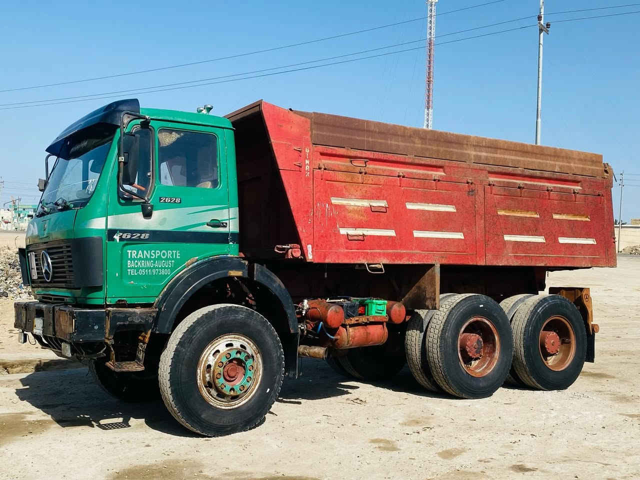 سلام عليكم سياره للبيع مجموعه جيف مكينه 35 كير 160 تخم تاير سنويه ما صاقطه  بسمي سياره مدور ثاني يوم تبريد ثلج ***********
