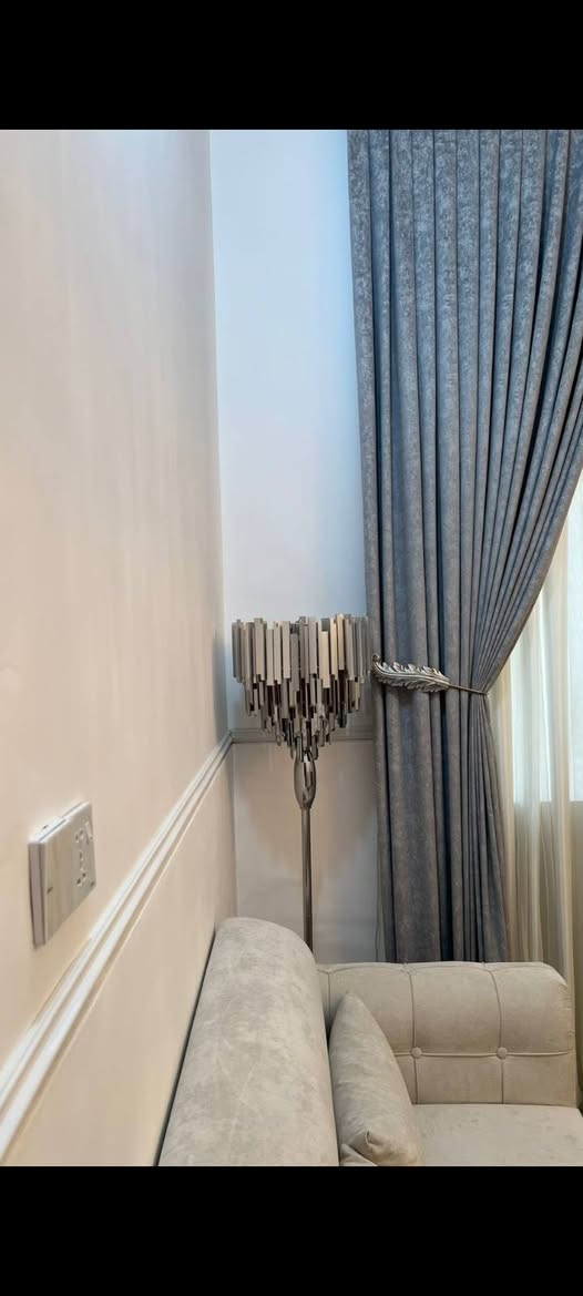 بيت ١٠٠ م للبيع نجف حي الساهرون طابق ونص للاستفسار على هذا الرقم
‎0782 543 2073
