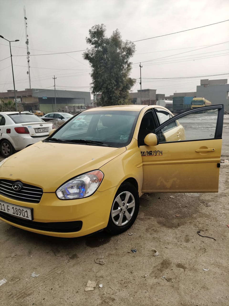 اكسنت 2009بدون ضرر بس بوند بدون دواخل السياره جاهز كندي طخم تايت طخم امامي او خلفي السياره اصلي 16هزه جديده رقم دولي هيه او غرامات  صفر السياره جاهز ماتصرف عليها ربع
***********
