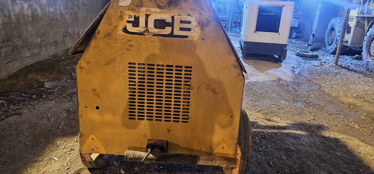 اللبيع مولد جديد ٨ كيفي او ربي مامشتقل بل عراق سعر ١٥ وبي مجال ***********
