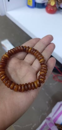 اسوارات • كهرمان طبيعي