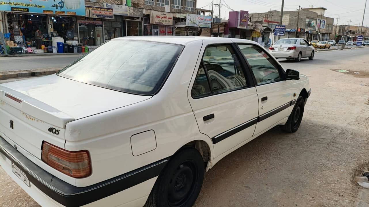 بيجو  405  2013
مكفوله من ضربه 
كير ومحرك مكفولات 
باسمي السياره 
السعر 40 
***********
