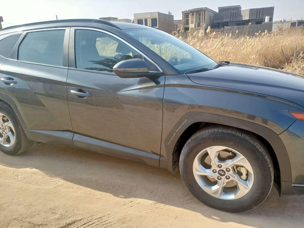 السلام عليكم ، توسان 2023 امريكي الحادث مرفق بالصور بدون ايرباك ، فول عدا البانوراما ، مكفولة من الصبغ والتبديل ، السعر 200 ، العنوان المسيب ***********
