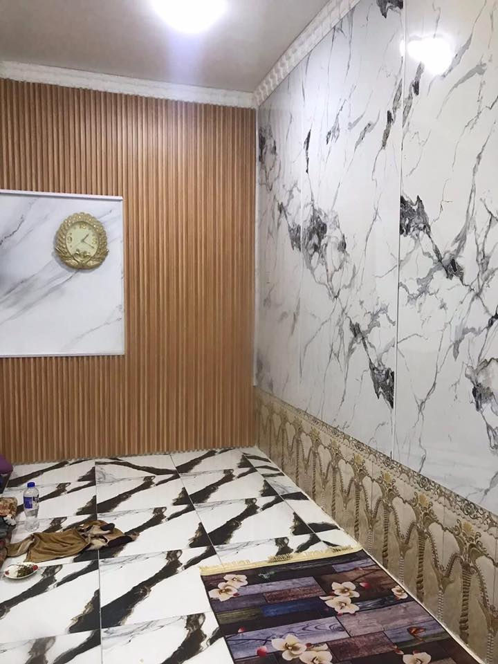 سلام عليكم بيت طابقين اصلاح زراعي مفوضه بل تطويب معملات تطويب كامل منطقه سكنيه خدمات كامله مدرسه قريبه كهرباء ماي مولده ذهبي شارع حله كربلاء قريب يبعد 100متر  بيت كله طابوك مساحه 200 يحتوي على 3غرف  فوك وجوه مطبخ ستقبال صحيات خرجيه وداخليه بيت عايز بس ارضيه  عرض شارع كدامه 10مليون بيت ركن السعر 55 بيع مستعجل االعنوان بإبل محيزم الثاني شارع مدرسه حمام سلام عمود 60 الستفسار مراسلت الصفحه ونتصال *********** @
— في ‏الحلة‏.
