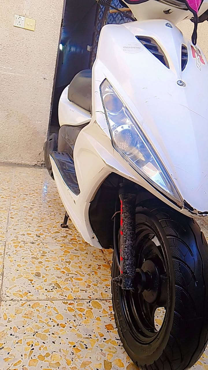 دراجه ماكس المضلع نكره سلف دراجه نضيفه كهربائيات شغاله بس بجم طاك من الصفحه مكاني بغداد المدينه الصدر السعر 600وبيه مجال لشراي *********** الي تعجبه اراسني واتساب
