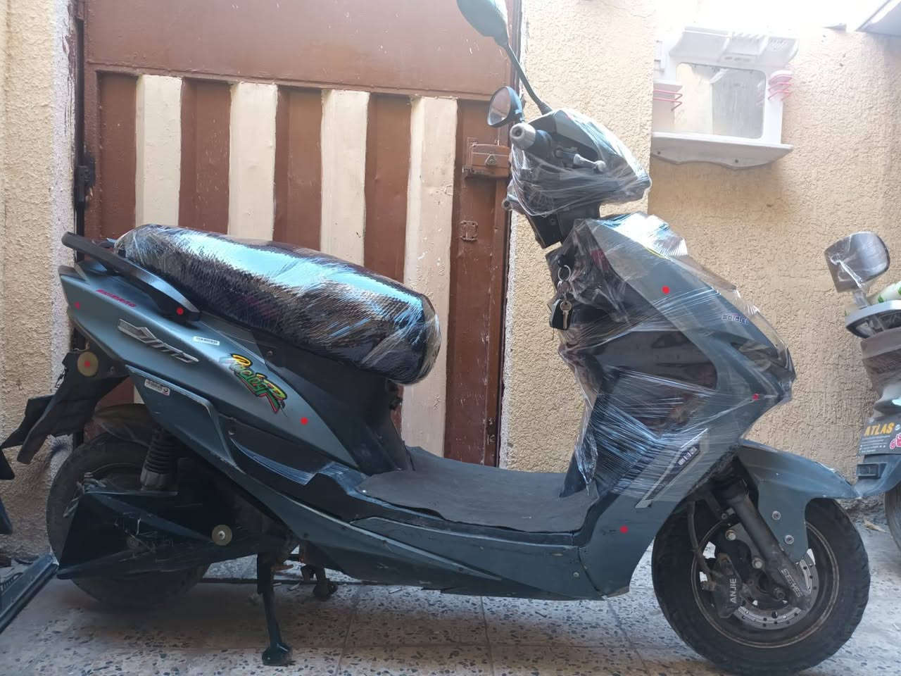 السلام عليكم دراجه شحن للبيع
٦بطاريات دراجه كلشي شغال ما بيه شي 
السرعه الحقيقي 80 السعر 500وبيه مجال الطيبين الي شراي يتواصل على الخاص


**إذا كنت صاحب هذا الإعلان وتريد حذفه لأي سبب، رجاءا أرسل رسالة إلى الدعم الفني**