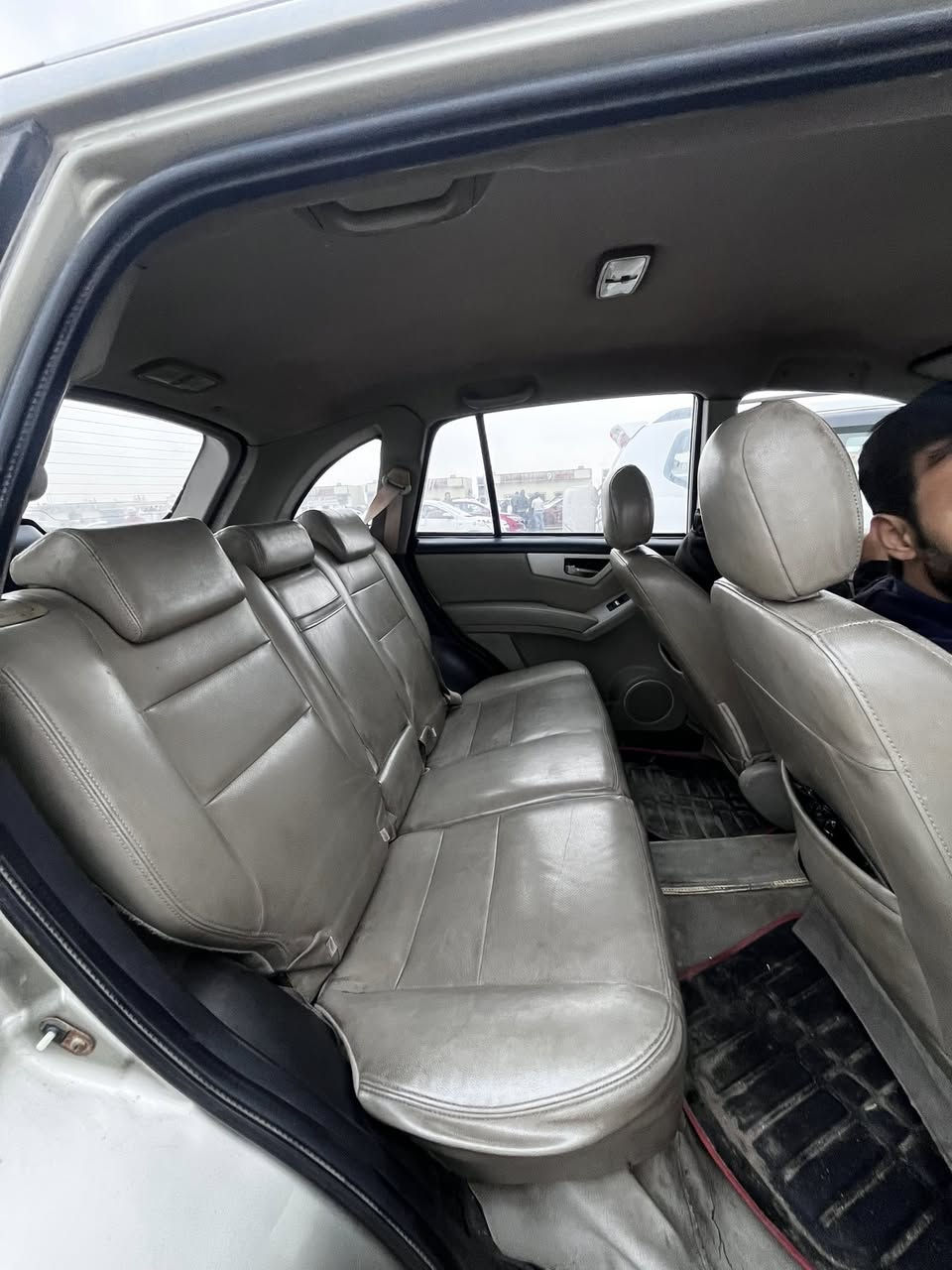 السلام عليكم ليفان موديل 2016 سنويه منتهيه رقم بصره كير مكينه كورلا كير اوتو السعر 59 وبيه مجال للشراي مامتواجد ع الفيس مكلف بلنشر الرقم ***********
