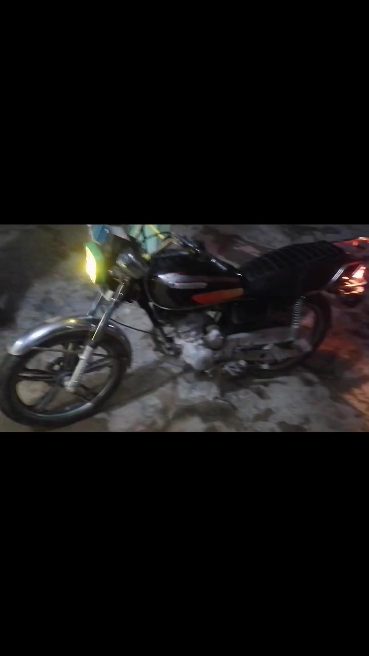 سلام عليكم دراجه سيفان موديل 2021 محرك ناعم فول كهربائيات كامله بس نقص اشايرر بس.. بيع او مراوس السعر خاص رقمي *********** موجود واتساب اتصل وتدلل
