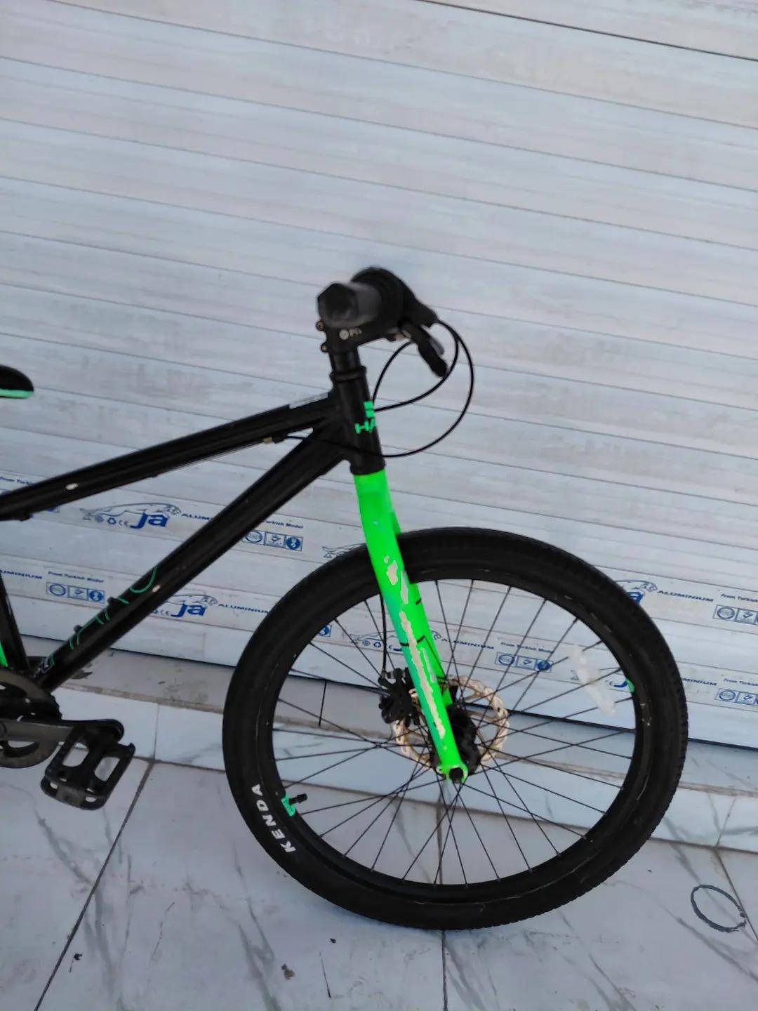 HARO حجم 24 فول المنيوم دراجة مميزة واحترافية 7 سرعات من SHIMANO السعر 215 الف شامل التوصيل    ✈يوجد توصيل لجميع المحافضات ✈ كركوك مدخل سايدين حي الاسرى والمفقودين  معرض ابو شيفان ( *********** )
