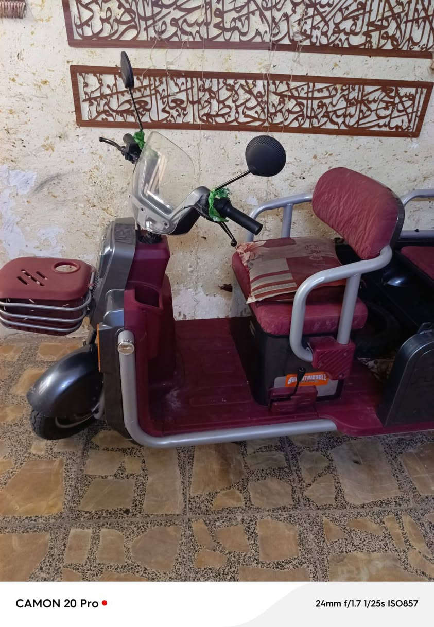 جديدة بطارية جديدا سويجين بصمتين سعر ١٣٠٠ مليون و٣٠٠ مكان مدينة الصدر الاتصال ***********
