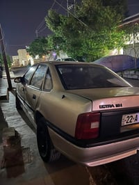 أوبل فيكترا • ١٩٩٠ • مكينة ١.٨