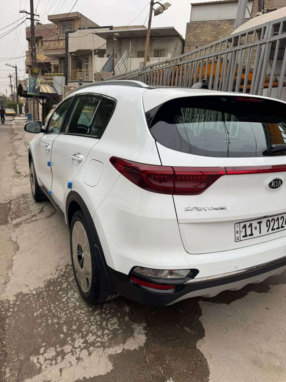 السلام عليكم 
سبورتج جي تي لاين اعلى مواصفات 
السيارة مكفوله كفاله عامه ماشيه 41 الف 
مكان السيارة بغداد الجديده 
*********** بغداد, العراق
