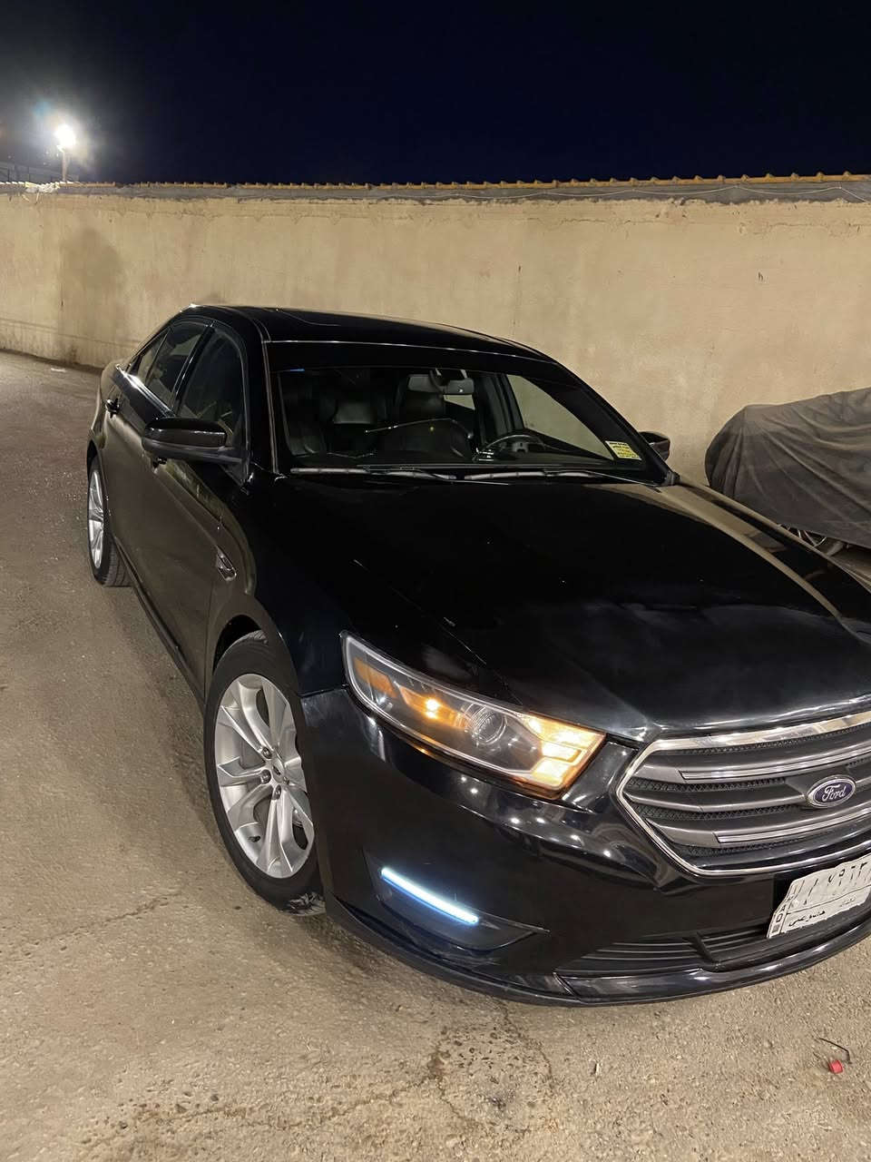 • فورد تورس موديل 2013 وراد كندي 
 • صور الحادث مرفقه بالصور حادثها جنطه 
 • محرك جديد مال كصه مشدود عليها 
 • كير فول بلادي ما ملعوب بي 
 • كشنات جلد تدفئه وتبريد 
 • لايت زنون 
 • بيه ربع البنيد صبغ وجاملغ ايمن هم بي صبغ نص وبيه طخه بالجاملغ الخلفي بسيطه 
 • السياره مثل ما تشوفوها بالصور نظيفه وما بيها اي نواقص مو تخابرني تضل تسئل بيه سياره كامله 
 • رقم بغداد سنويه لحد 2028 تحويل شوكت متريد ثاني يوم 
 • مكاني بغداد ابو غريب او العامريه 
 • ***********
 • السعر 110 وبيها مجال وايضاً عليها غرامات 17 تنزل من السعر يعني المشتري هو يدفعهن وينزلن من السعر .وشكراً
