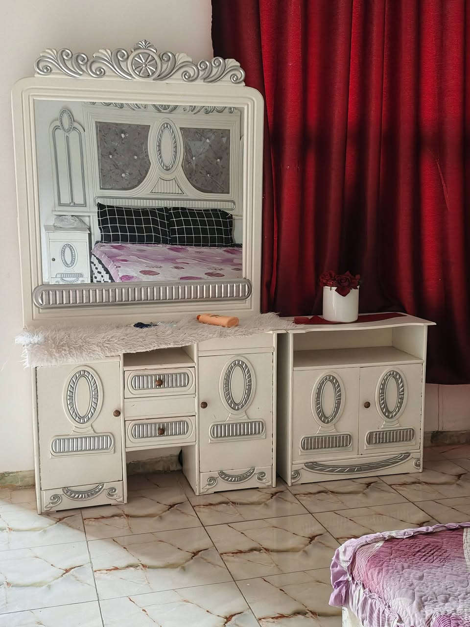 غرفه نجاره لبيع ***********
