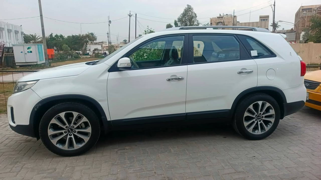 سورنتو خليجي موديل 15
مكفوله كفاله عامه
المواصفات بصمه وحساس وكامره 
و7 راكاب 
4 سلندر
رقم  اربيل
السعر 170
الفلوجه
***********
