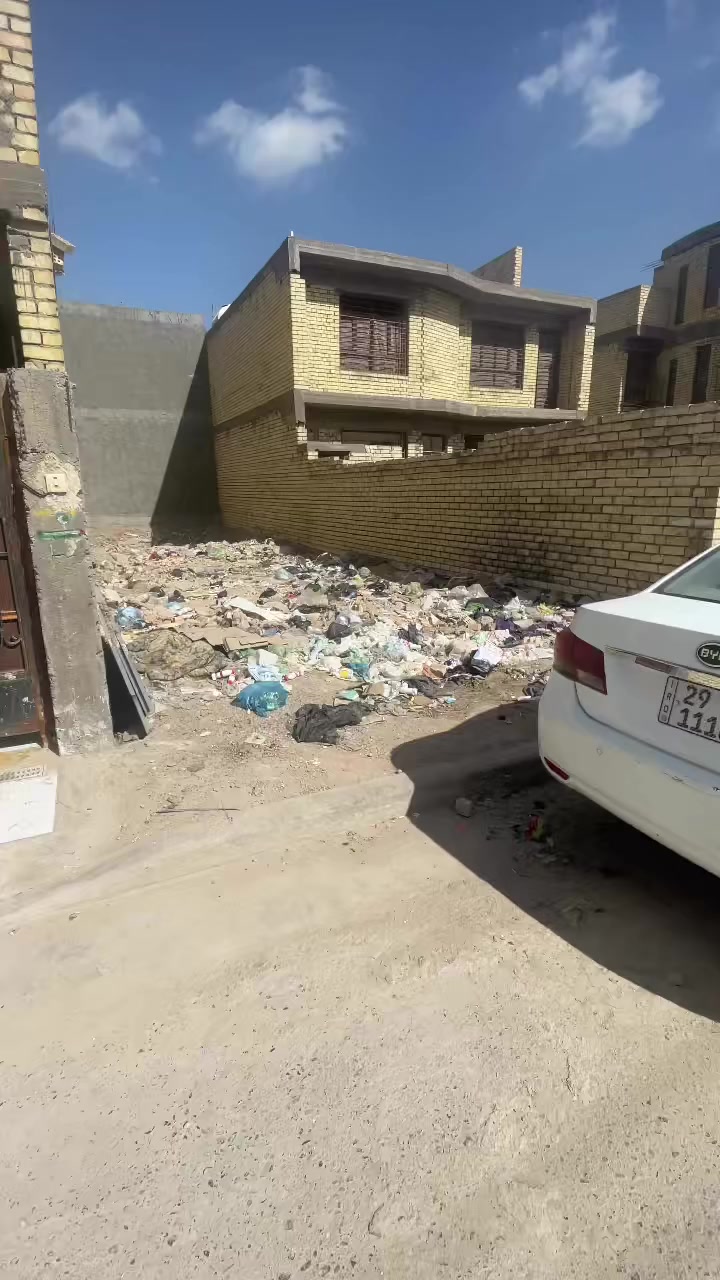 السلام عليكم
قطعة أرض للبيع المساحه ١٠٠م واجهه٥ متر/ونزال٢٠متر كافة الخدمات ماء مجاري مسحوب وكامل عليك بس تبني العنوان المعوقيين گاع ابو رشاد خلف القاعه التفاصيل اكثر اتصل وتدلل

***********
