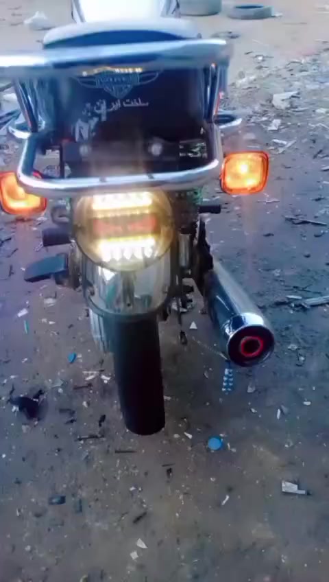 السلام عليكم دراجه للبيع موديل 21 اوراق اصولي دراجه نظيفه كلها شغاله سعر 500 وبيها مجال اللي يريد يدق علي على الرقم*********** شارع 80 كربلاء مكاني
