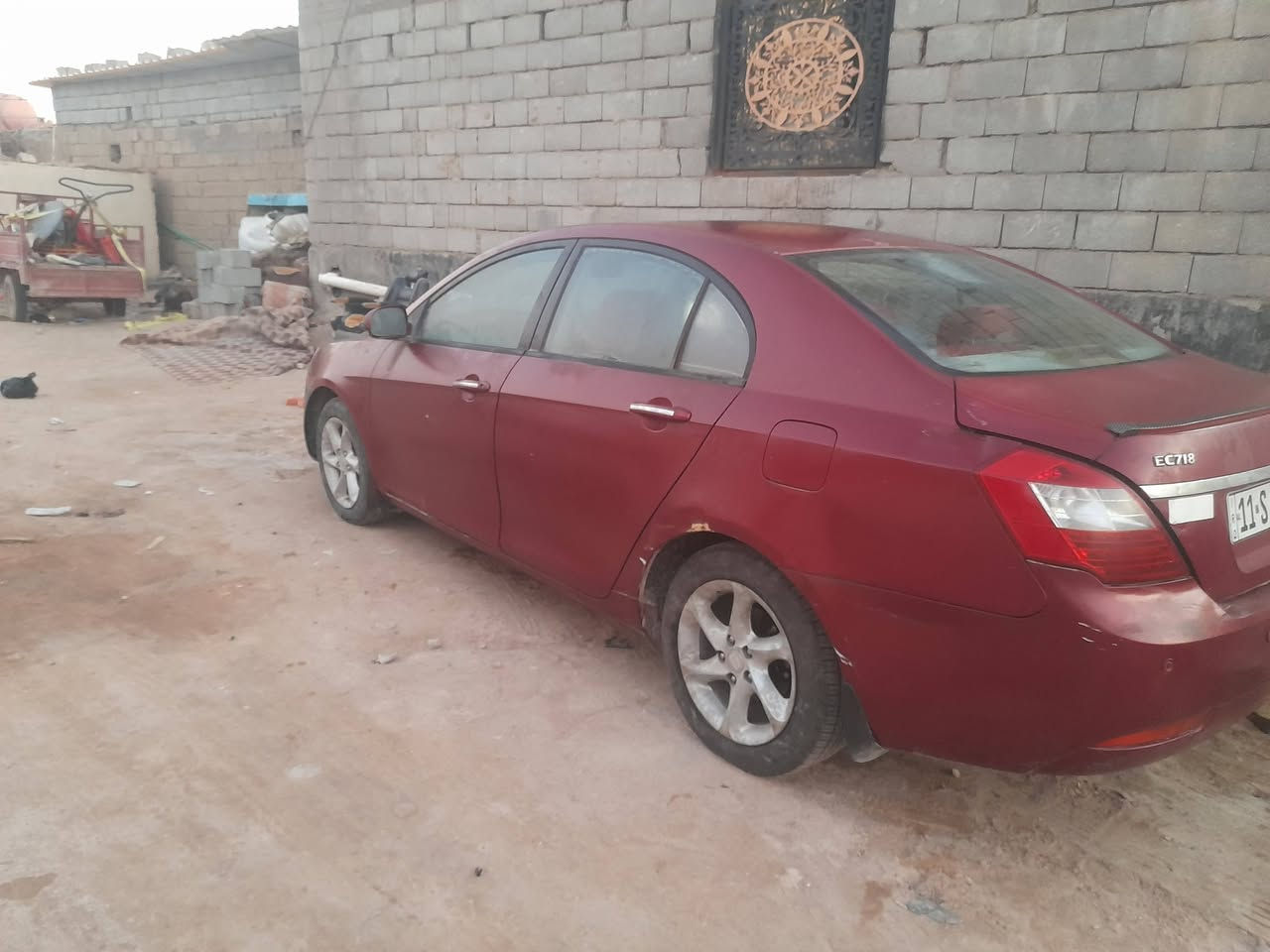 سلام عليكم سياره ام كراند مديل ١٢ سياره جاهزه رقم نكليزي تحويل ثاني يوم  حداده تخم تاي تبريد كله شغال كفاله ضربه او كص عنوان البصره سعر 38 》وبينه ماجال حك جيه رقم ***********
