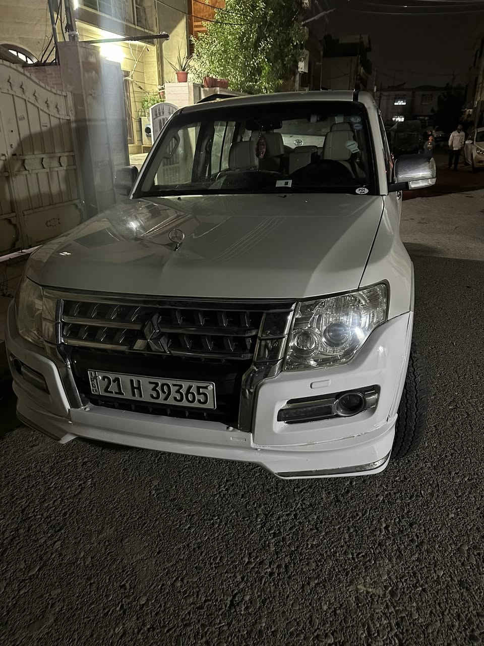 باجيرو 2015 ٦ سلندر كفاله عامه بيها بس الجاملغ الخلفي مصلح درجه اولى فول مواصفات باسمي الرقم اربيل الجديد شخط مابيها 
السعر 160 وبيها مجال بسيط 
0786895861


**إذا كنت صاحب هذا الإعلان وتريد حذفه لأي سبب، رجاءا أرسل رسالة إلى الدعم الفني**