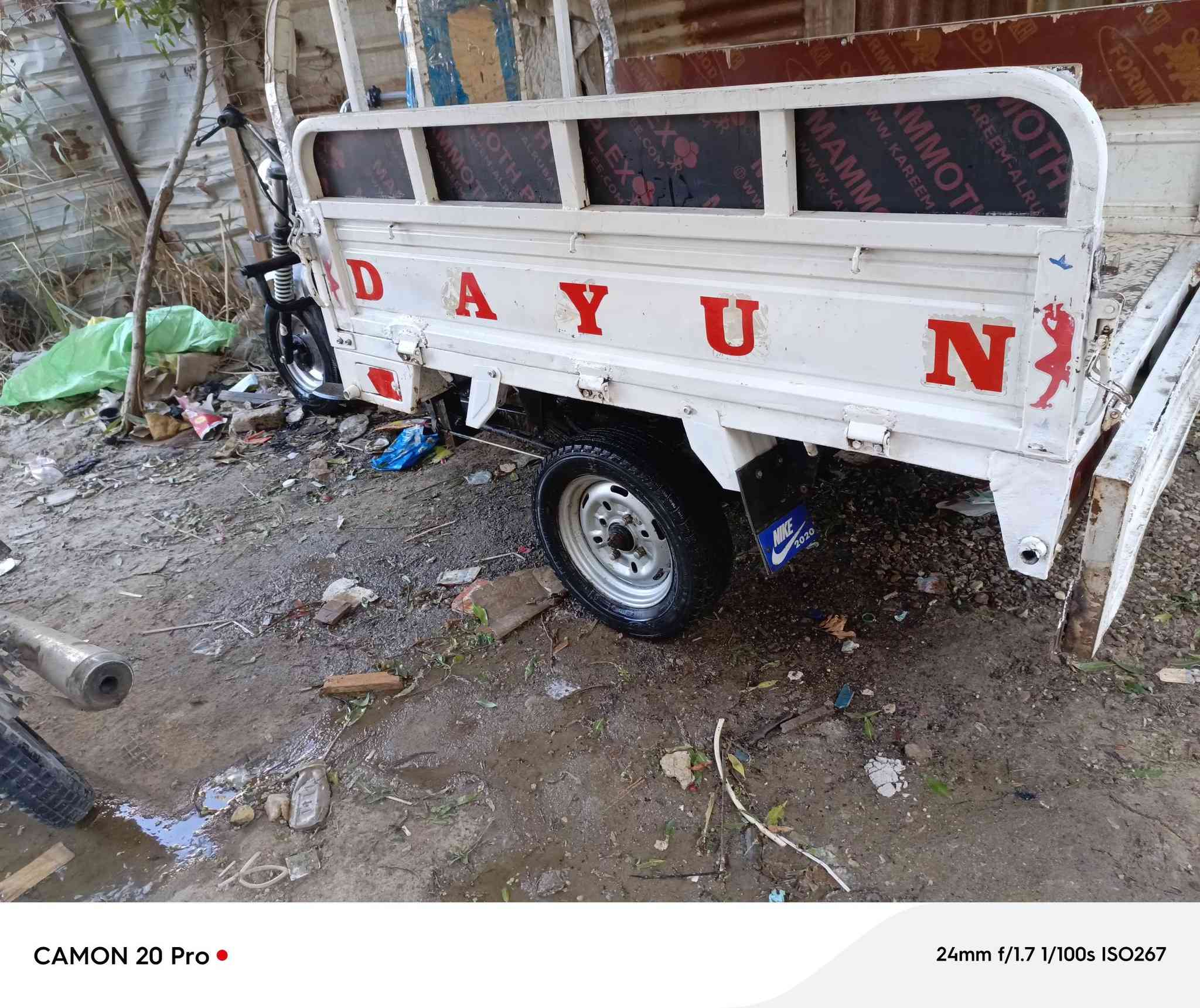 السلام عليكم ستوته للبيع موديل 20 مكينه جديده ما مفتوحه السعر 1400 وبيها مجال قليل استفسار على هذا الرقم *********** المكان سوق الشيوخ الدجيم
