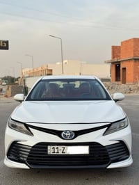 كامري LE • هايبرد • ٢٠٢٣