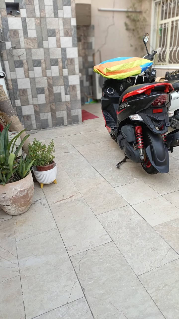 السلام عليكم دراجه جيتي ار للبيع دراجه نظيفه السعر مليون و ٢٥٠الف ***********
