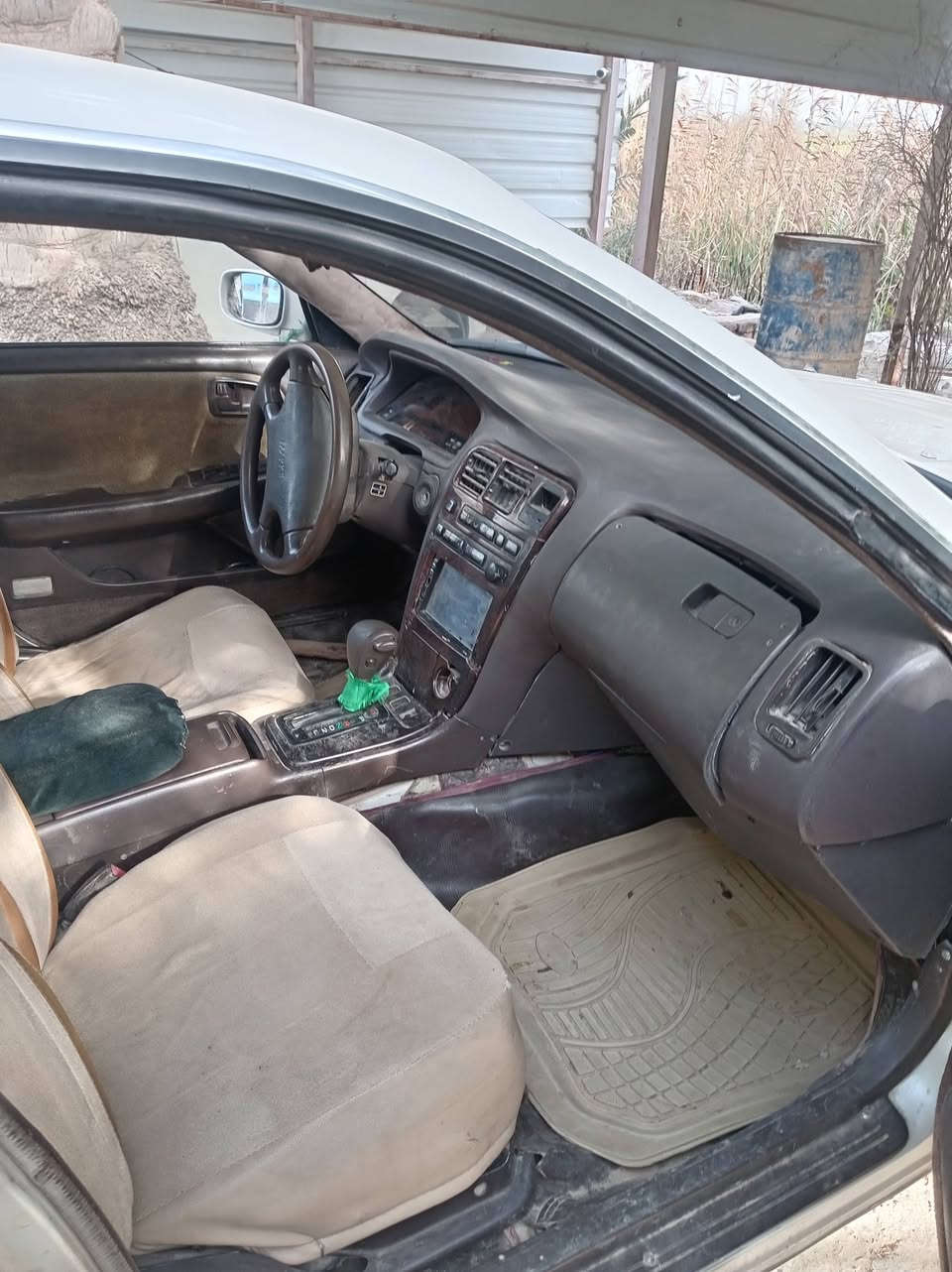 يا الله
شيزر للبيع موديل 92 محرك كير مشروط رقم انبار مشروع وطني مالكهه بالنجف يريد مداور  تبريد شغال مشروطه من الكصه ونقل جثه  *********** سعر 50وبيهه مجال بسيط اني مسؤل عن المداور والقانونيات مكان سياره نجف
