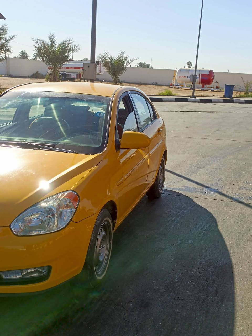 السلام عليكم اكسنت موديل 2009  اوتماتيك سياره جاهزه 
رقم دولي سنويه جديده بسمي بيه ضربت جاملغ امامي ما عابره كفاله مكينه 1600وكير وحداديه تخم تاير تبريد ثلج 
مكاني ديوانيه        السعر 82.  
***********
