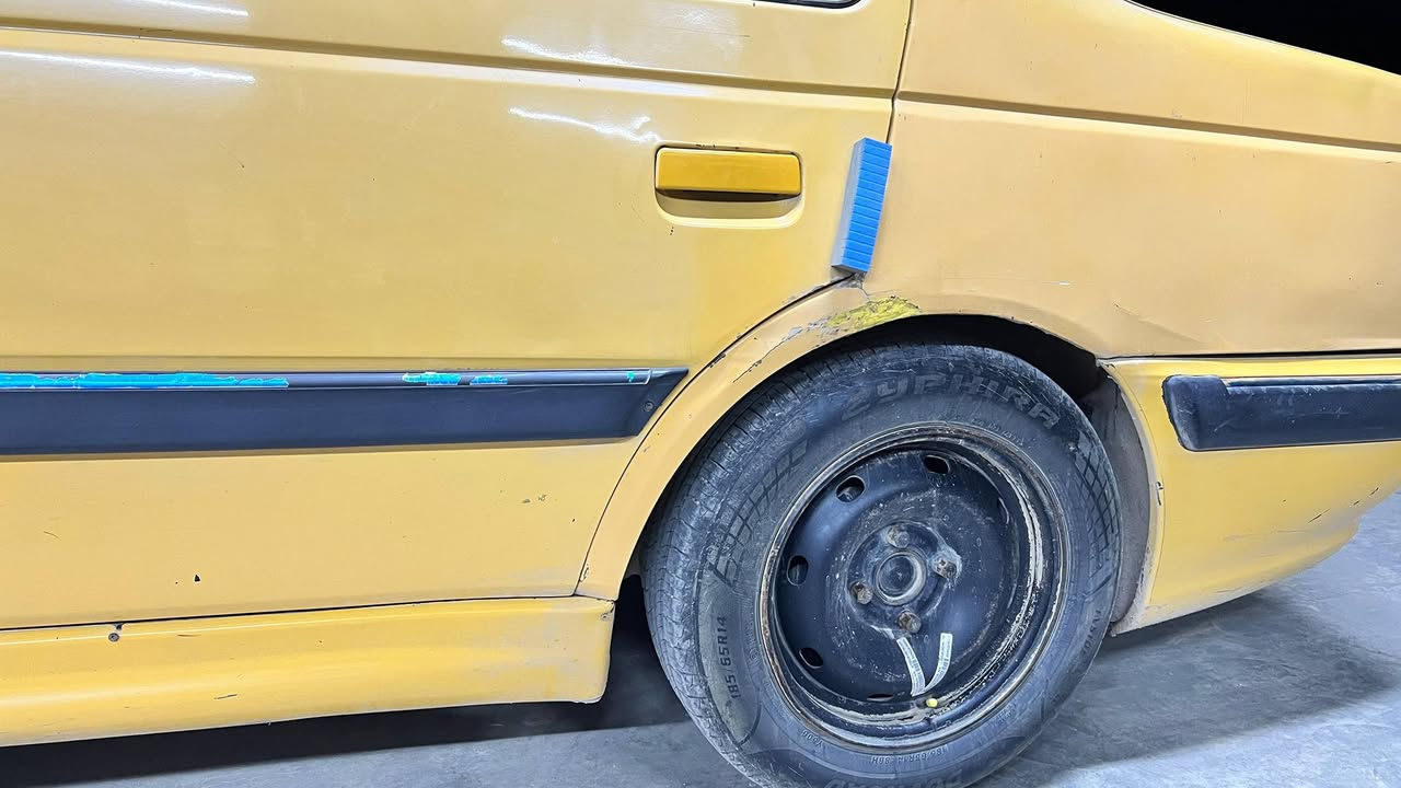 بيجيو بارص 2011
مصفرة هيئة وغرامات 
بأسمي 
بيها ضربة بالجاملغ الخلفي وموضحه بالصورة
تبريد شغال 
السعر 38 وبيها مجال 
عنوان بغداد 
رقم الهاتف  ***********
