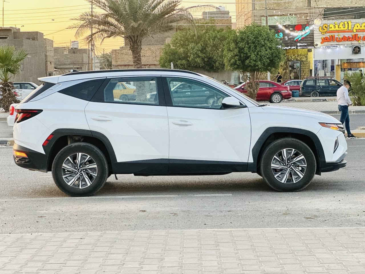 ياالله للبيع توسان ٢٤هايبردبغداد بدون صبغ الي يريد الحادث رقم الشاصي موجود بل منشور ماشيه 25الف السعر 205بيه مجال بصيط.   ***********
