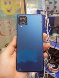 سامسونك a12 ذاكرة 64 رام 4مبدل شاشة اصلية وكالة كلة شغال وعلى الفحص  و...