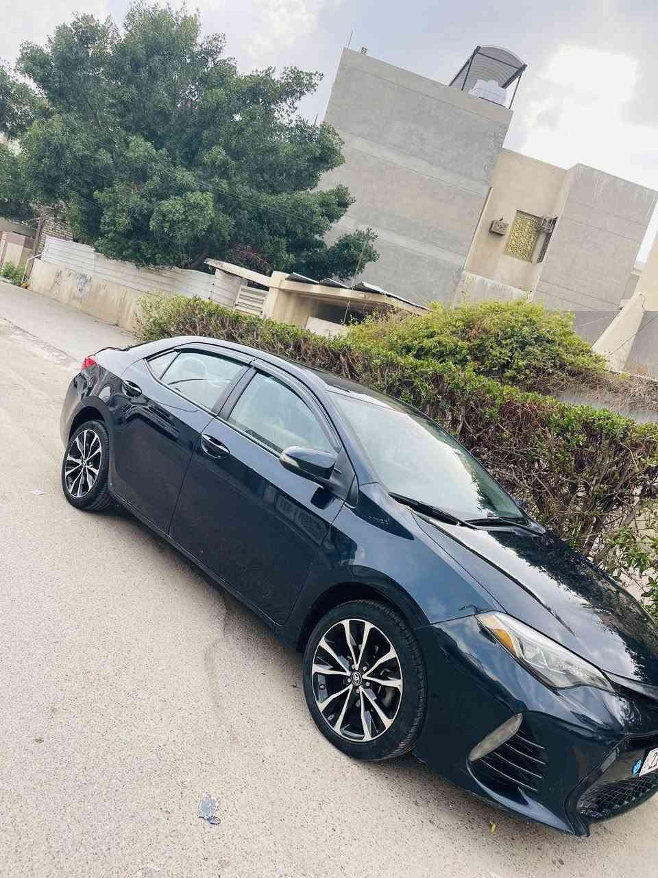 السلام عليكم كورلا للبيع (بدون مراوس) موديل 2018 بيهة صبغ جاملغ وبنيد رقم شمالي وبسمنة تحويل ثاني يوم ماكو اي شكال 
مواصفات السيارة
(1) شاشة كبيرة + كامرة خلفية
(2) اشاير بل مري+ تحكمات ستيرن
(3) مكينة ١٠٠/١٠٠+ كشنات جلد
(4) كير درجة اولى
(5) صدر وتبريد وتدفئة مكفولات
(6) ميكانيكيات وكهربائيات وحدادية ١٠٠/١٠٠
(7) تخم تايرات جدد+ داخل غرفة جديدة
(8) السيارة جاهزة مابيها اي نقص
(9) السعر ( ١٢٤ ) ورقة وبيها مجال 
(10) المكان بغداد الكرخ للاستفسار ***********
