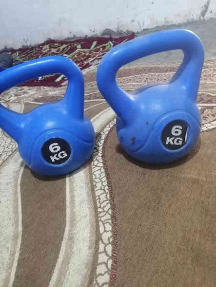 البيع السعر ٤٠ العنوان البصرة التنومه ***********
