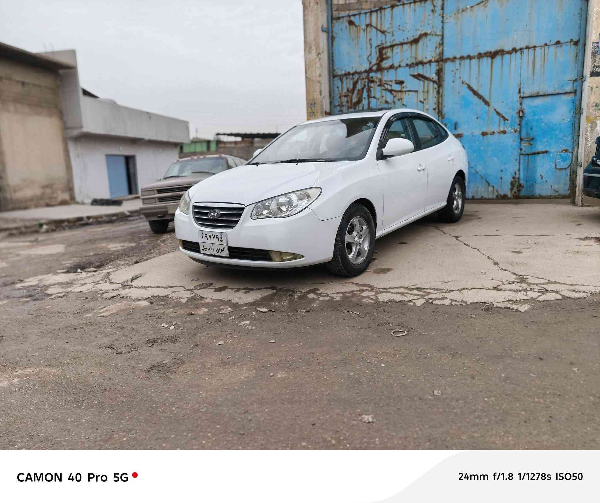 للبيع
النتره مقدس2009
محرك 16 محرك كير شرط
فتحه تخم تايه جديد تخم امامي خلفي جديد 
بيها باب السايق صبغ
السياره مال بيت  
السياره ماتصرف عليها ربع 

***********
