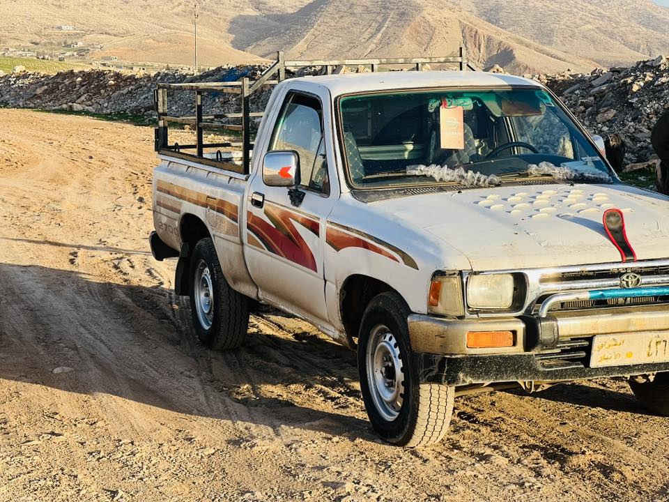 سەرەتا سلاو توئتا مۆدیل ١٩٩١سەنەوی بەشەرتی ئەوەلیاتوو حاسیبە مالی کەس نەبئیت پارەی کەسی تیانەبئیت حازرە بۆ ناو ئیش گئروو مەکینەو ئەکسلی بەشەرت شانسی بەشەرت قەترە لحئمی نیە ٢٩گەکاو مەجالئ زۆر کەم ***********ئەدمینی گوڵ 🌺💐
