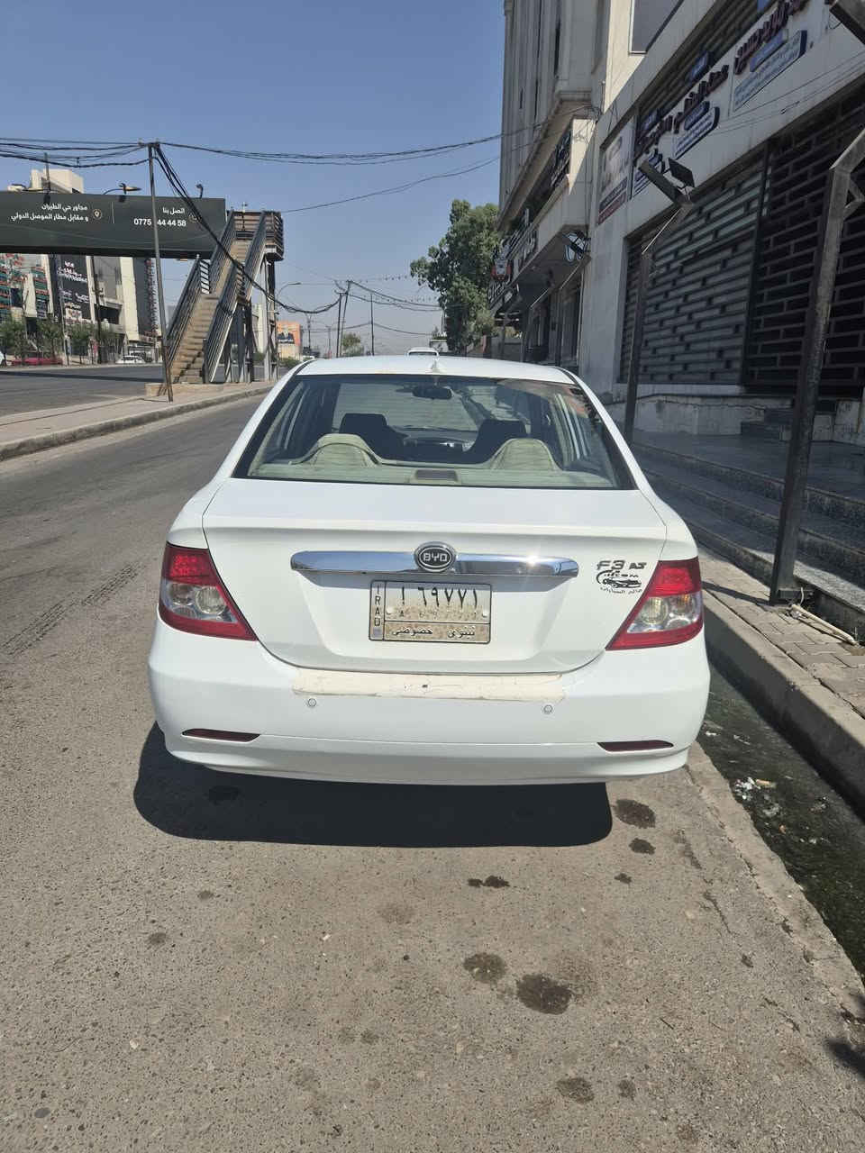 BYD   F3 2013
للبيع بدون صبغ فقط تقحيل البنيد والسقف
ماشية196 ألف KM حقيقي وتبريد شغال
للاستفسار***********
