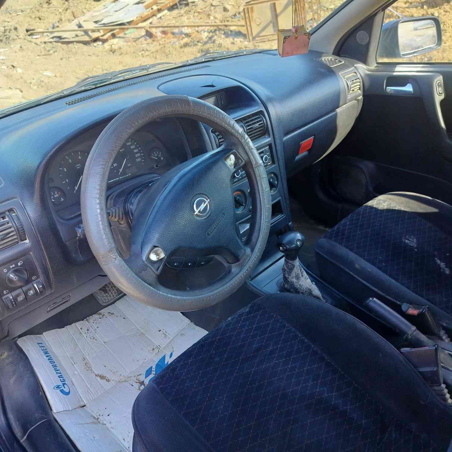 سلام عليكم من رخصت صاحب الكروب للبيع فقط اوبل استرا اوتماتيك سياره جاهزه بدون اي نقص كلشي بيه شغال تبريد مكينه كير كفاله تخم تاير صدر خير من الله سياره رقم بابل بشرط تحويل مكاتبه مروريه اذا صار اتفاق البيع باتري جديد غرفه حلوه كهربائيات كله بلاد بدون اي جطل هاتف  *********** واتساب موجود
