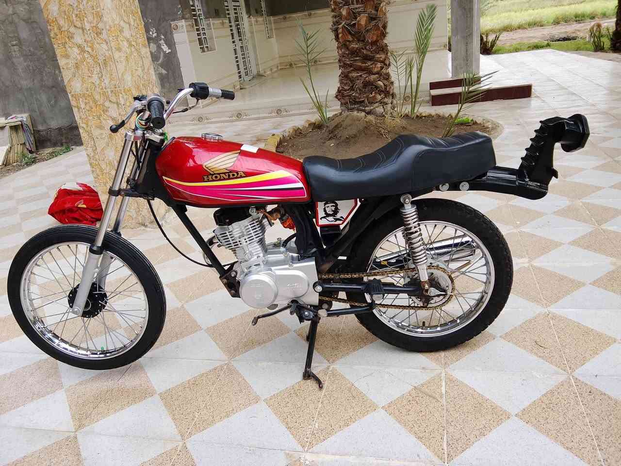 دراجه نامه للبيع اوراق 
شاصي موديل 2018 والتعميره 2026 
المكان ناصريه قضاء الغراف 
السعر 775 وبيه مجال للطيبين بدون سبايدر 
***********
