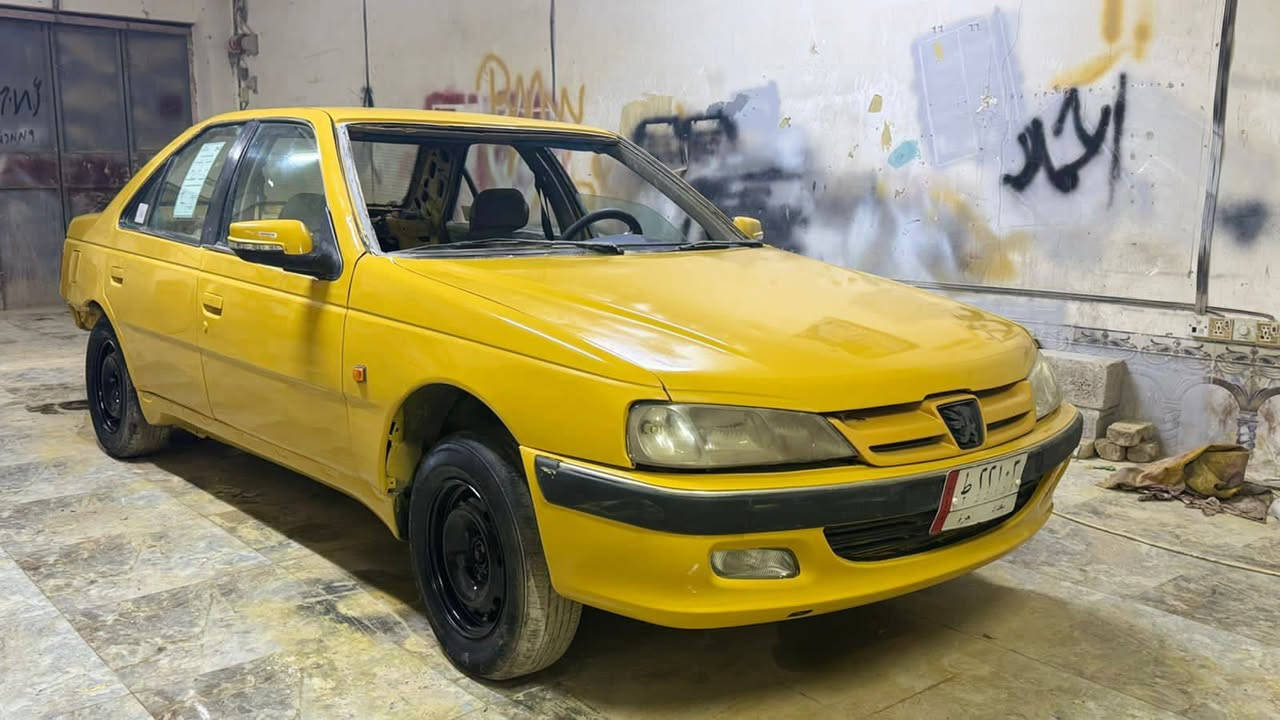 بيجو بارص مديل 10سياره جهازه مكينه كير حداديه تخم تاير.  تعمير جديد صبغا جديده بس ردله. جامه اماميه جامه خلفيه وغرفه بس. ودعميه خلفيه غرامات مصفره سنويه ساقطه تفصيل اكثر ***********
