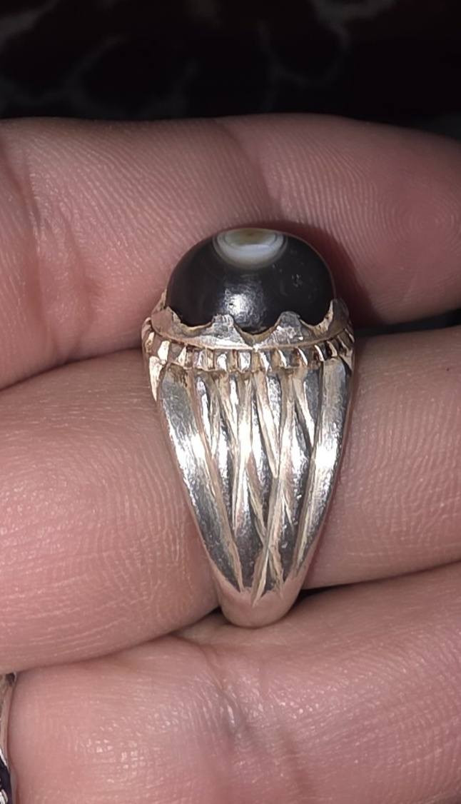 ياالله قطعه روعه من السليماني زيتوني خامه قديمه صياغه صب ثقيله سعرها عل خاص


**إذا كنت صاحب هذا الإعلان وتريد حذفه لأي سبب، رجاءا أرسل رسالة إلى الدعم الفني**