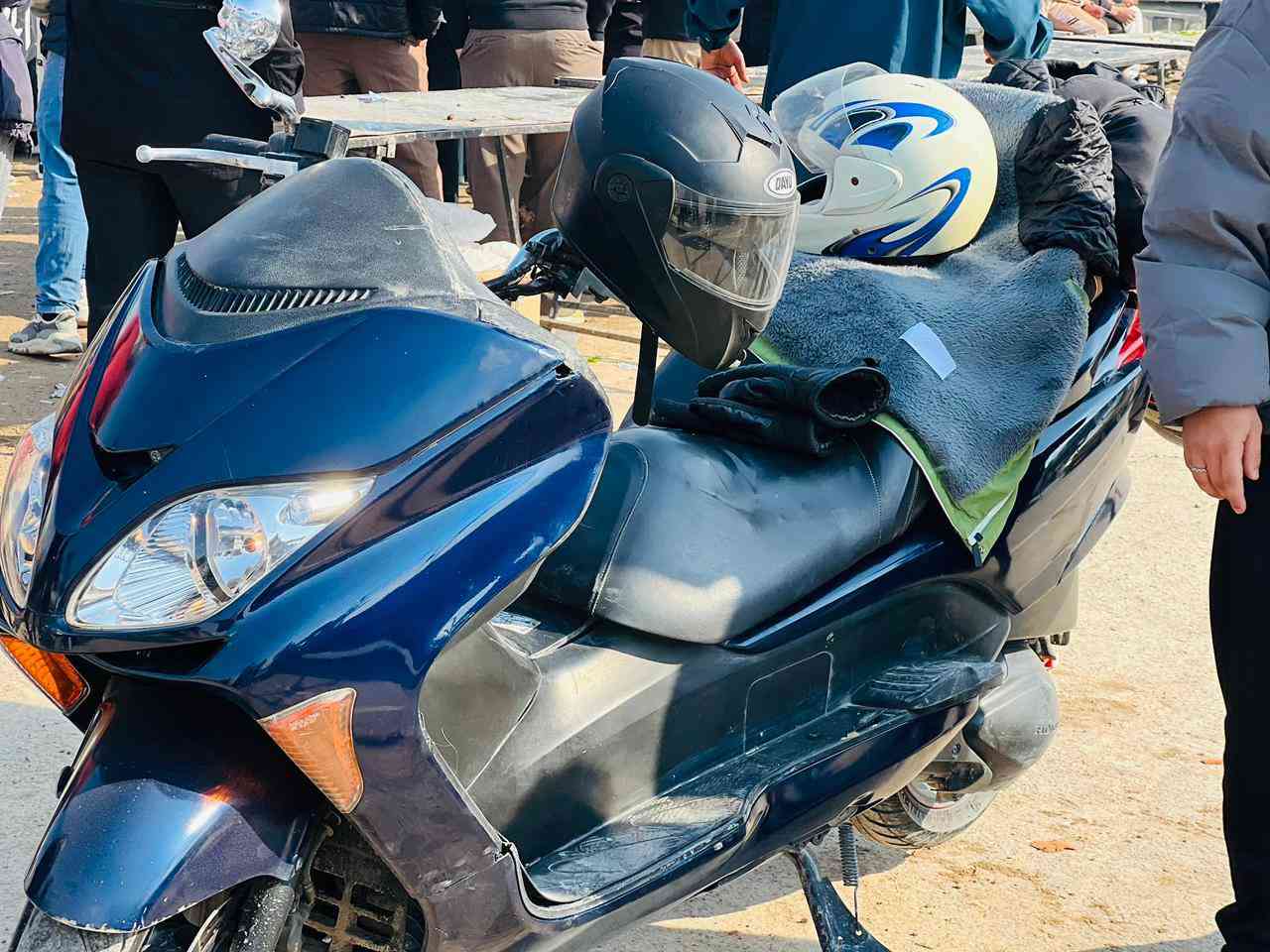 للمراوس فورزه صفر ثمانيه محرك مامفتوح ممشاها 57الف اوراق كامله ***********
