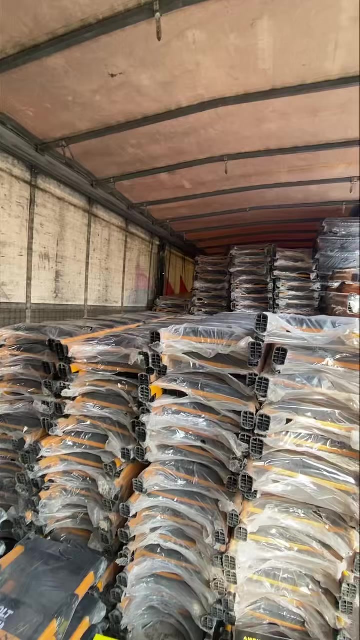 🥶عرض تصفية المخازن 🥶
درج تركي درجة اولى 
  
بايه بلاستك طبقتين داخلها مدرعه بحديد
٦ بايات ٢٥ الف 
٨ بايات ٣٥ الف 
التوصيل مجاناً لكل محافظات العراق🚗
***********
للحجز مراسله الصفحه
