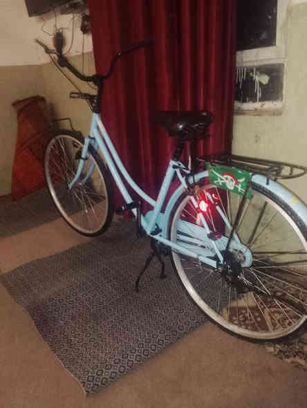 سلام عليكم للبيع مكان سدير الحجم 26 بايسكل لبلاد سعر 100 رقم الموبايل ***********
