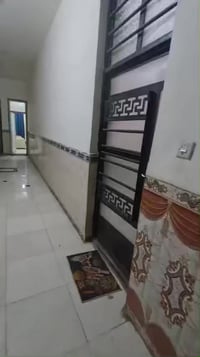 بدون دلاليه من صاحبه مباشرتا  عقار للأيجار ١٣٠ حديث متر مؤثث الدوره ال...