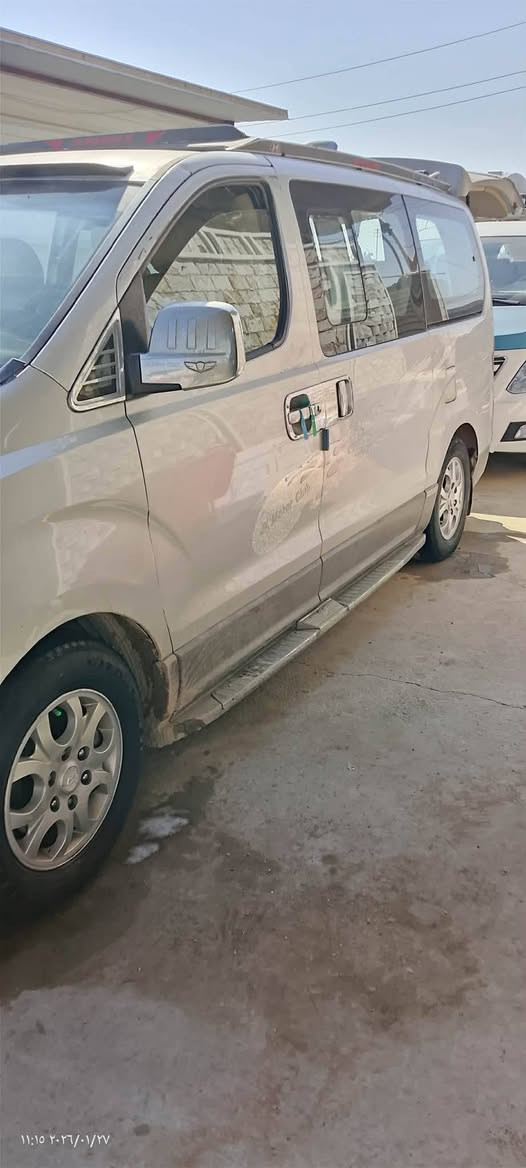 السلام عليكم ستاركس للبيع 2009 مفتوح بغداد سياره حلوه الاتصال عل الرقم ***********
