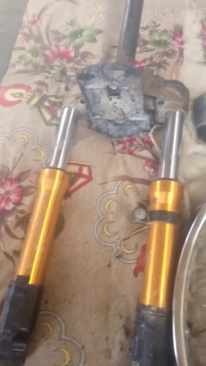 سلام عليكم شلونكم شباب عدي ويل مال ربعه كير للبيع اويل بيعه وحده سعره 20 وال غراض مال ماكس 30 دبلات جدد مكاني النجف


**إذا كنت صاحب هذا الإعلان وتريد حذفه لأي سبب، رجاءا أرسل رسالة إلى الدعم الفني**
