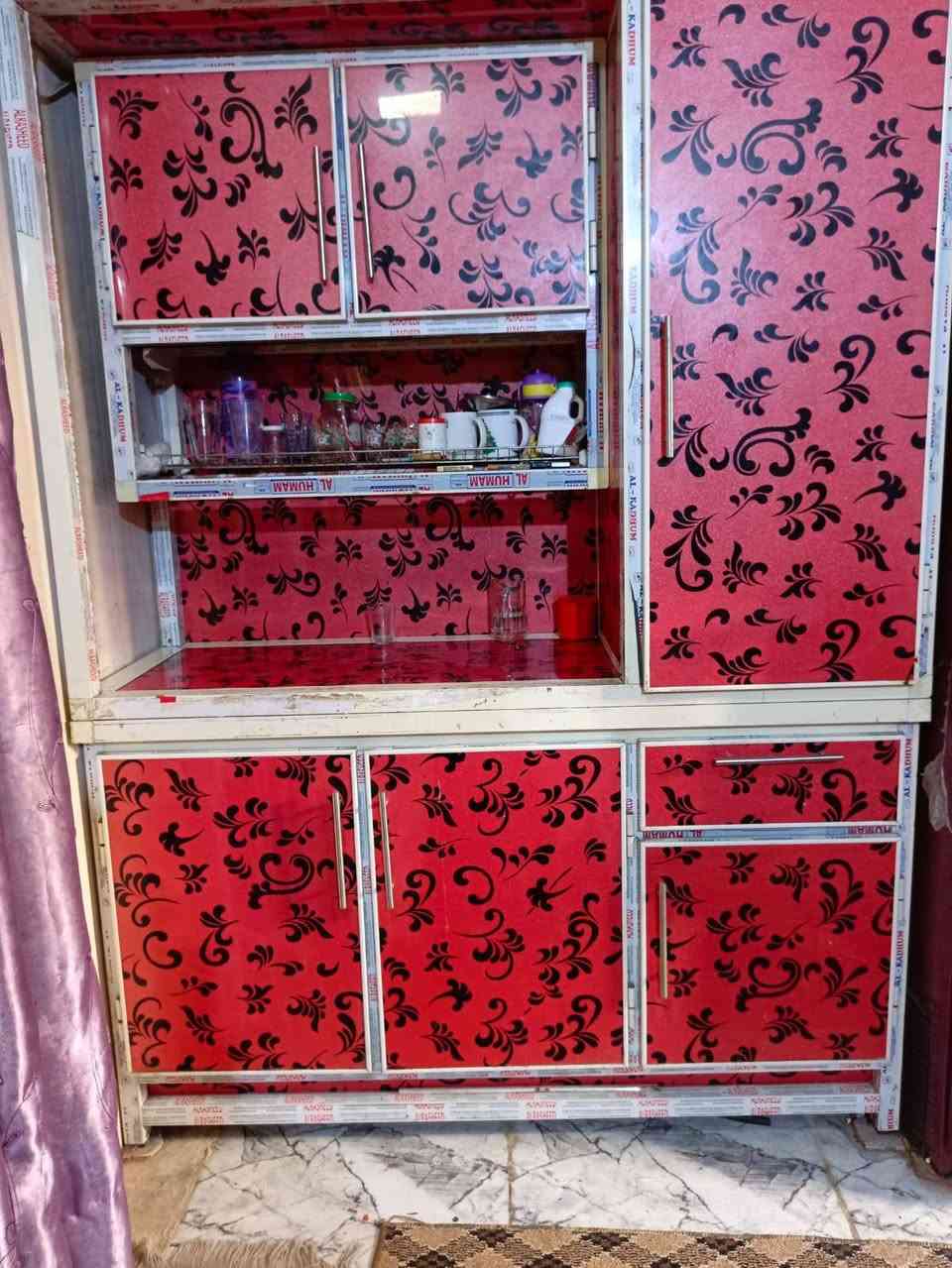 كاونتر اخوالجديد مستعمل قليل طول متر ونص السعر175  الف بي مجال المكان بغداد    واتساب
***********
