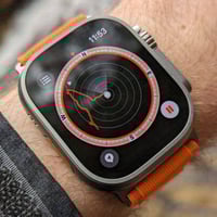 ساعة 8 الترا • مكالمات • مقاومة للماء